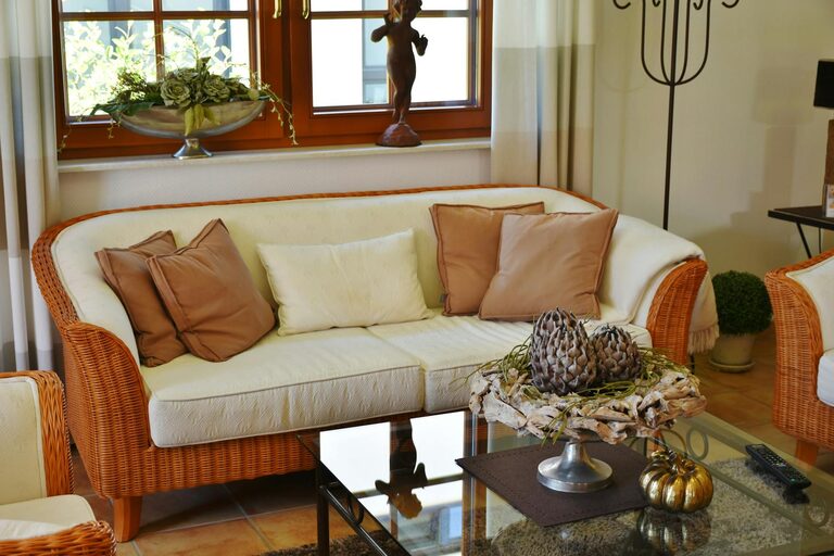 Tips for Creating a Cosy and Inviting Living Room with Simple Décor Ideas